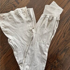 Free People Movement Xs/Small Gray Flare Leggings Pants Stretchy Loungewear